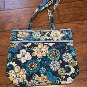 Vera Bradley quilted purse/tote bag